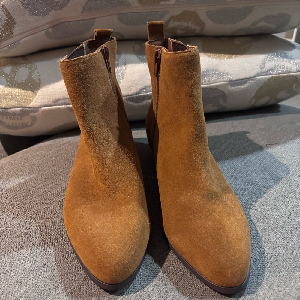 GAP Tan Ankle Boots